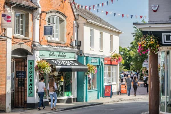 Oakwood Park - Image 10