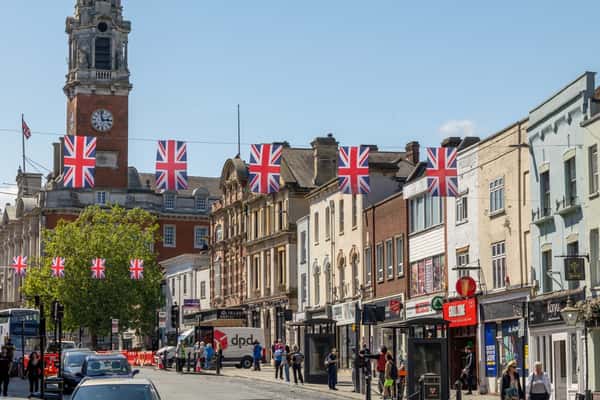 Wivenhoe Gardens - Image 9