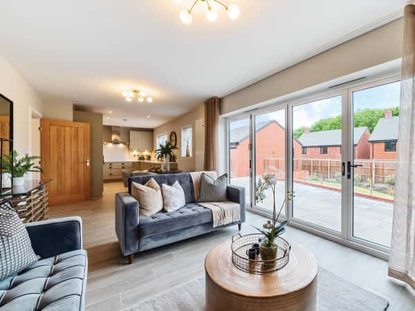 Bramble Green - Image 3