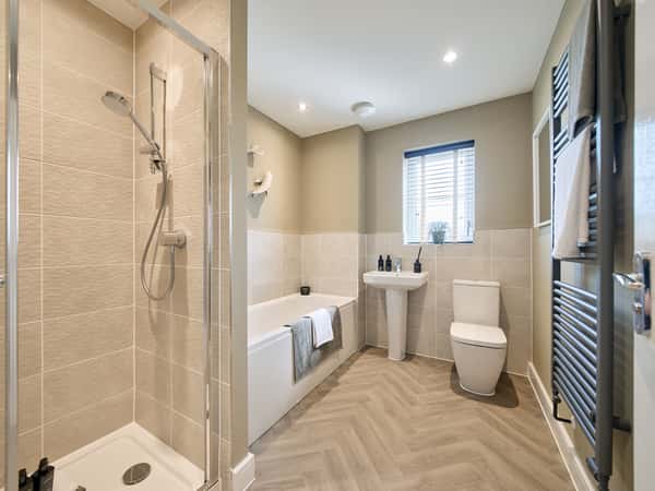 Forest View - Image 10