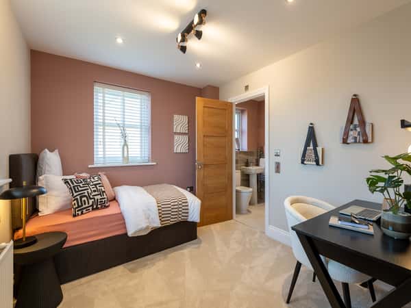 Kingswood - Image 10