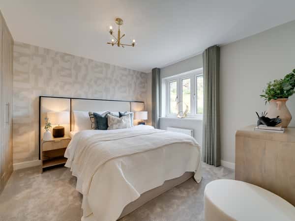 The Avenue - Image 8