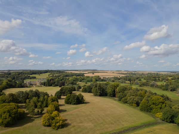 Amber Mews - Image 4