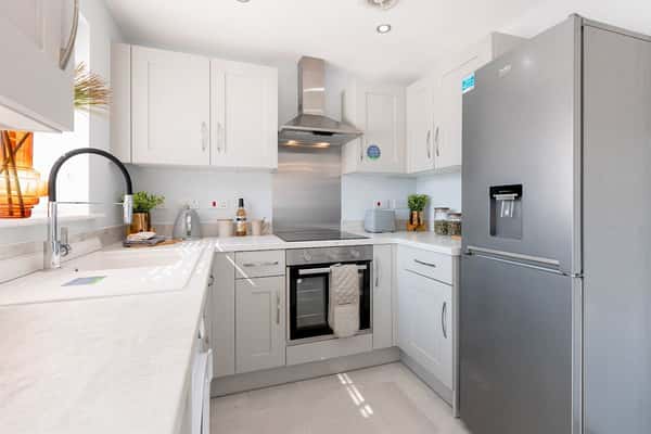 Hillcrest Gardens - Image 3