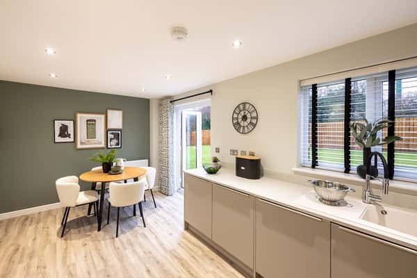 Monarch Green - Image 5