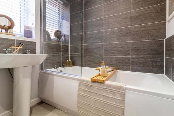 Wood Hall Chase - Image 6