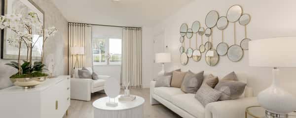 Central Square, Winchburgh - Image 3