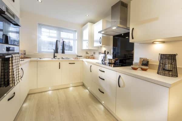 Royal Victoria Court - Image 7