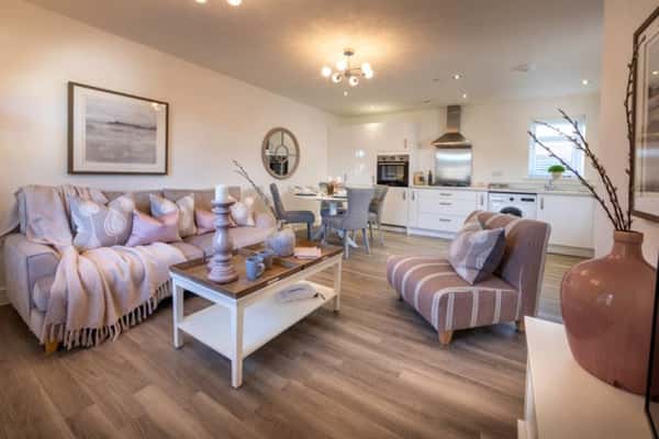 Royal Victoria Court - Image 6