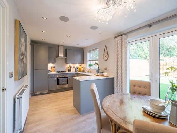 Castle Walk - Image 4