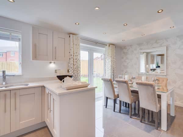 Hampton Green - Image 4