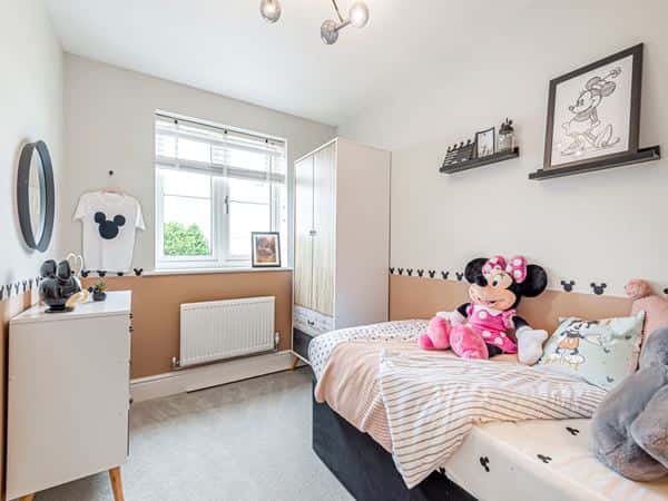 Hampton Park - Image 5