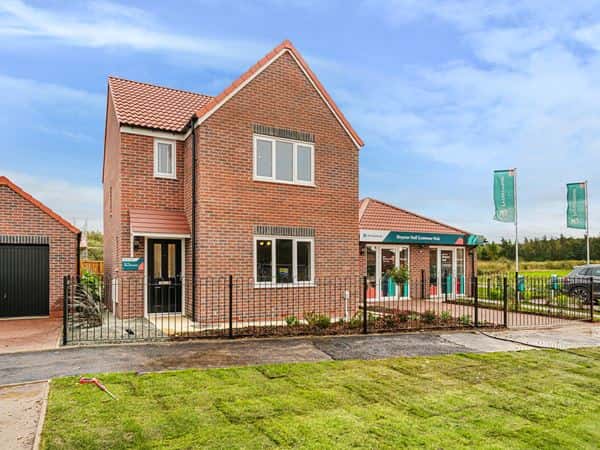 Staynor Hall - Image 8