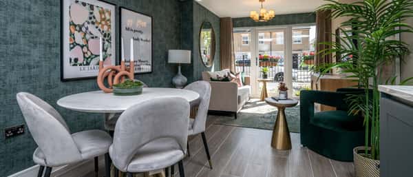 Plaza Central - Image 3