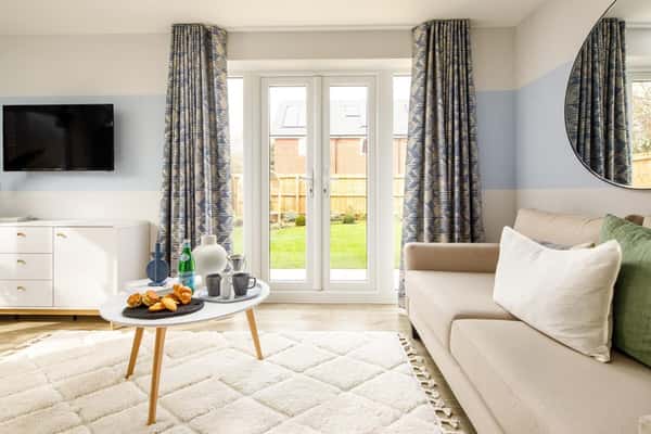 Beacon Green - Image 1