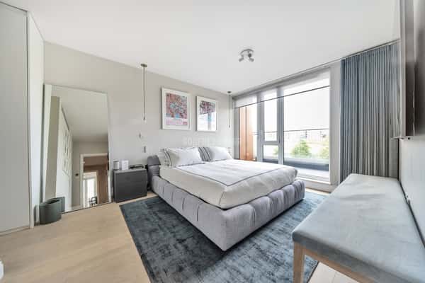 New Burghley House, Mill Hill East - Image 7