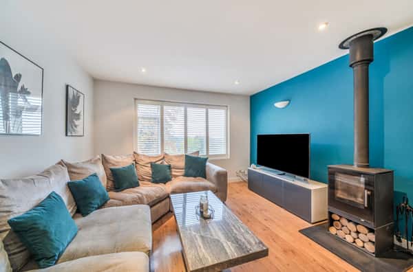 Woodville Road, Barnet - Image 2