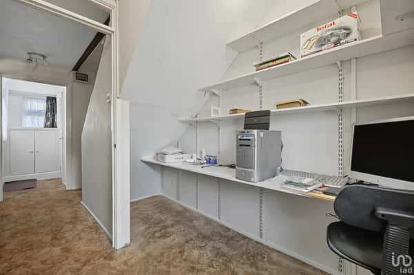 Piercys, Basildon - Image 12