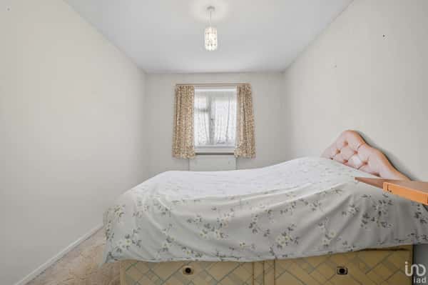 Piercys, Basildon - Image 18