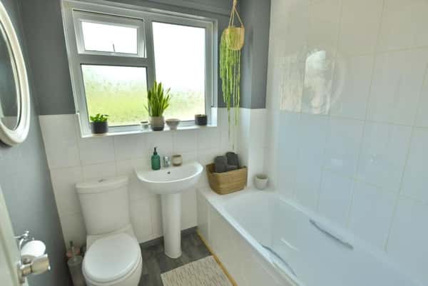 Cockerell Close, Wimborne - Image 10