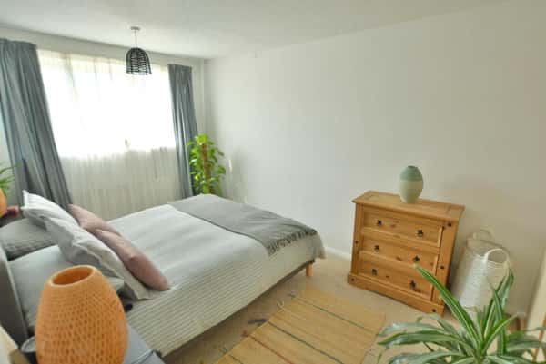 Cockerell Close, Wimborne - Image 11