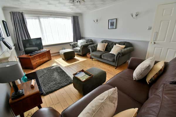 Eleanor Drive, Bearwood - Image 8