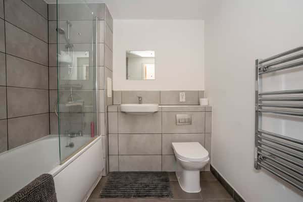 Erith High Street, Erith - Image 6