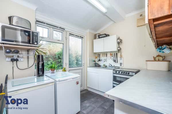 Oakdene Avenue, Erith - Image 6