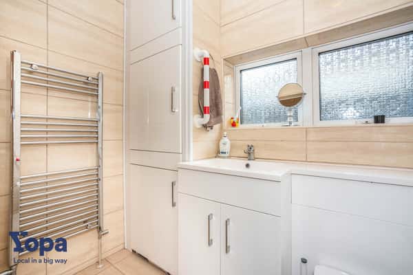 Oakdene Avenue, Erith - Image 15