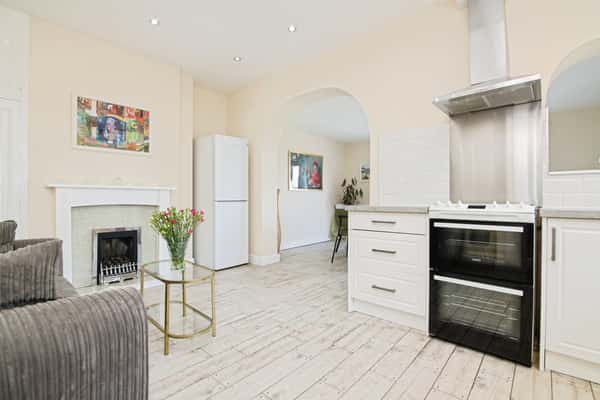 Hillside Avenue, Rowley Regis - Image 11