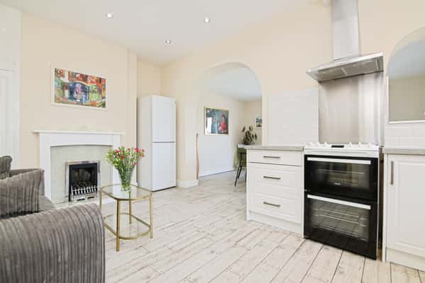 Hillside Avenue, Rowley Regis - Image 12