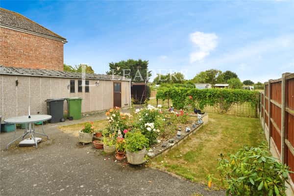 Broad Road, Braintree - Image 13