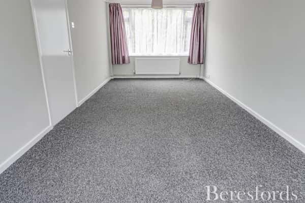 London Road, Brentwood - Image 4