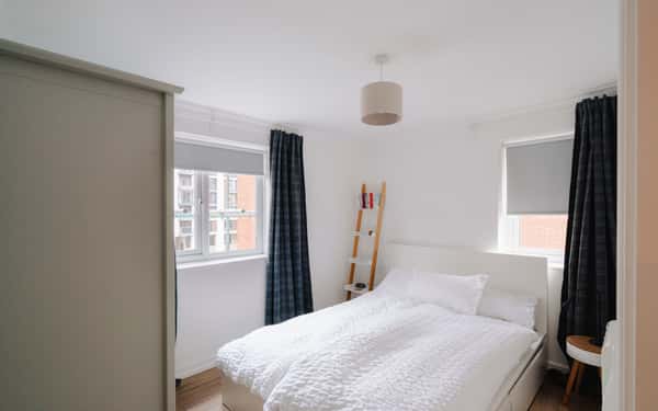 Ferrymans Court, Central Bristol - Image 6