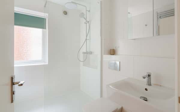 Ferrymans Court, Central Bristol - Image 7