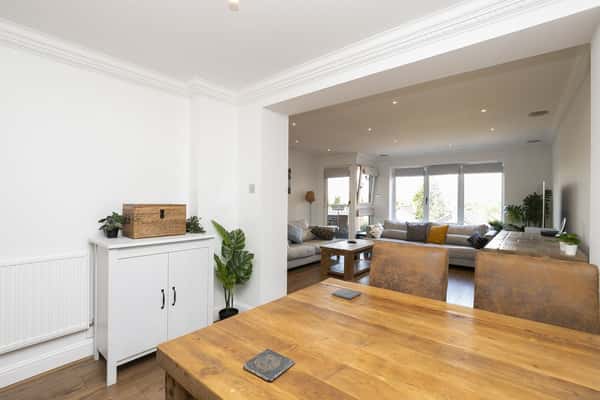 Epping New Road, Buckhurst Hill - Image 4