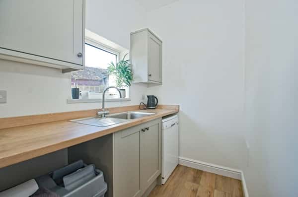 Church Road, Caldicot - Image 4