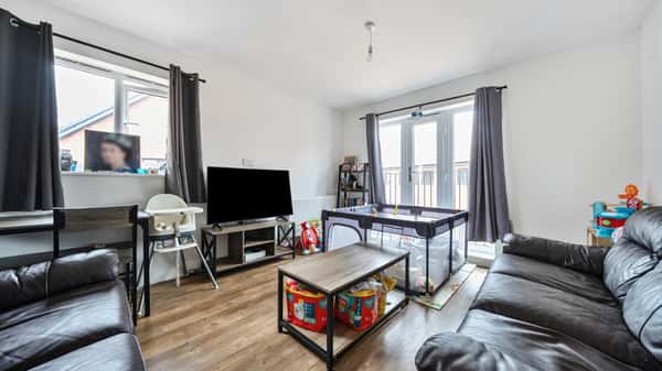 Hooper Crescent, St Neots - Image 2