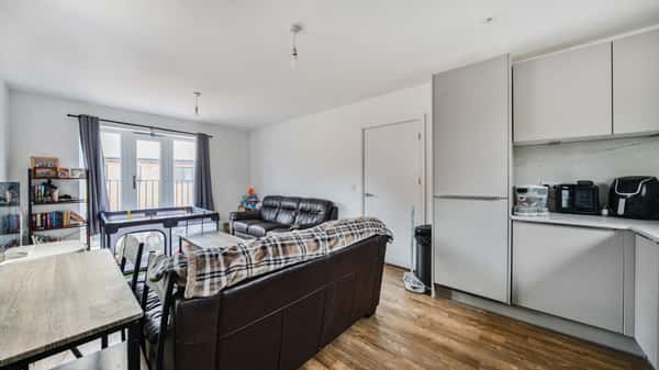 Hooper Crescent, St Neots - Image 4