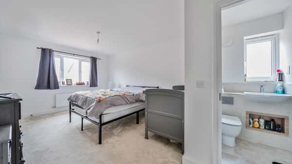 Hooper Crescent, St Neots - Image 8