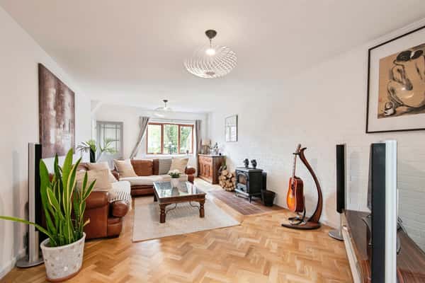 Huttles Green, Royston - Image 4