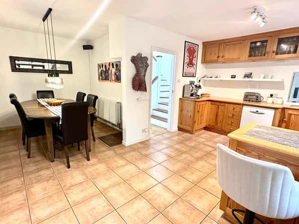 Huttles Green, Royston - Image 8