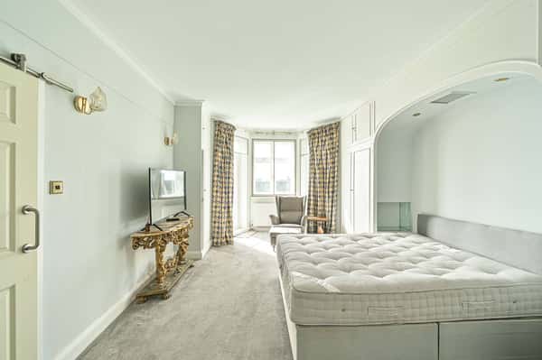 Palace Court, Hampstead - Image 7