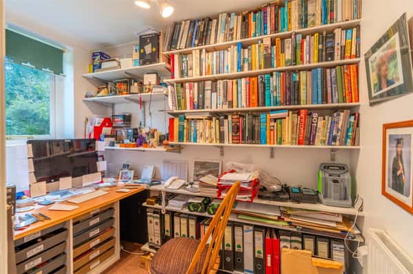 Park Homer Drive, Colehill - Image 10