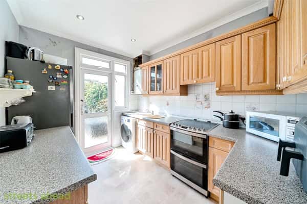 Fairlands Avenue, Thornton Heath - Image 8