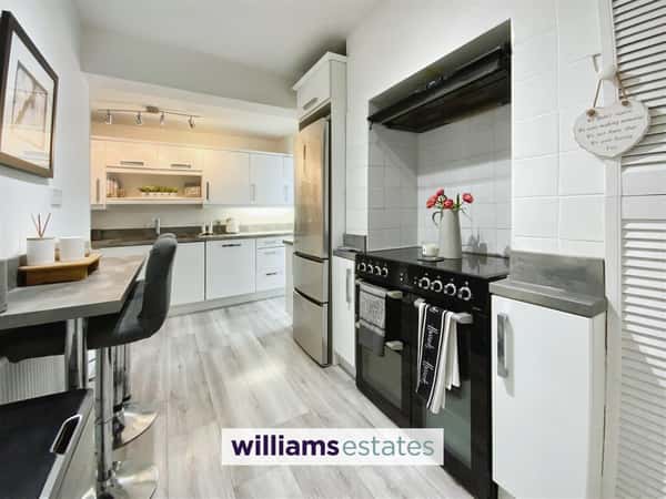 Abergele Road, Rhuddlan - Image 4