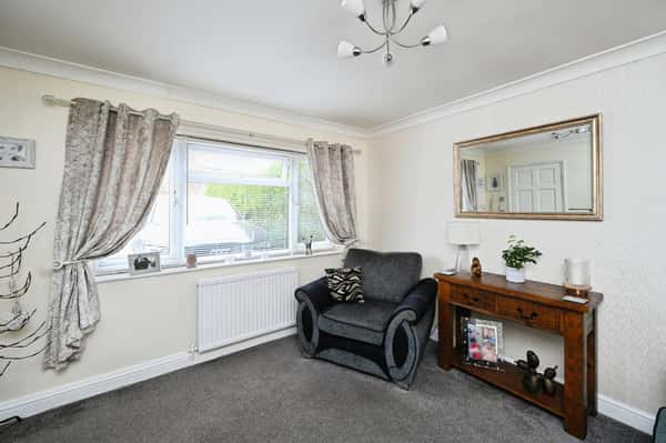 Parks Avenue, South Wingfield - Image 7