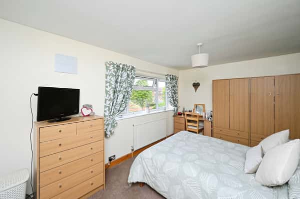 Parks Avenue, South Wingfield - Image 9