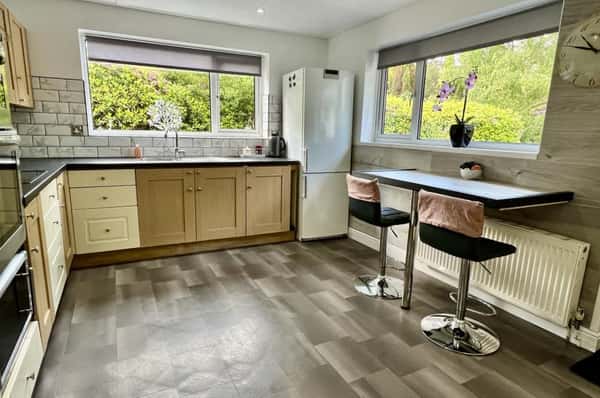 Chapel Rise, Avon Castle, Ringwood - Image 8