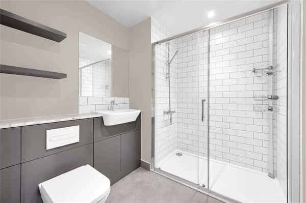 Hawkins House, Ealing - Image 3